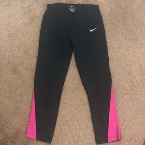 Nike cropped leggings